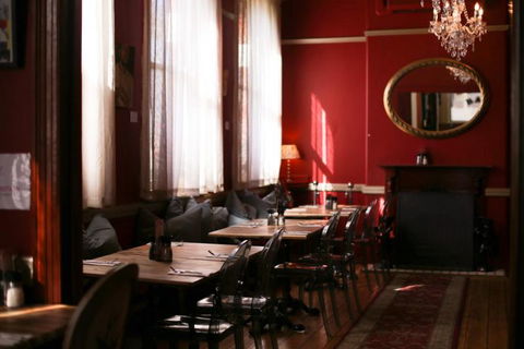 Farmers Arms Hotel & Art Suites Daylesford - Mackay Tourism 20