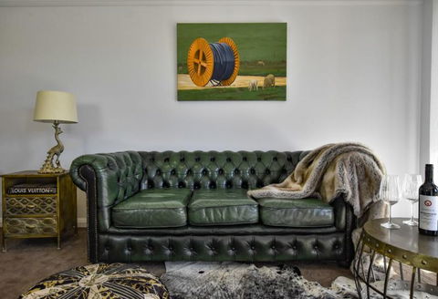 Farmers Arms Hotel & Art Suites Daylesford - Mackay Tourism 3