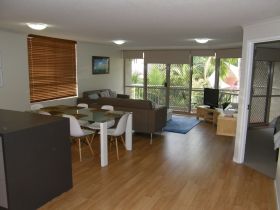 Sanctuary Beach Resort - Mackay Tourism 0