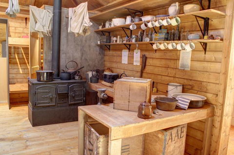 Mawson's Huts Replica Museum - Mackay Tourism 4