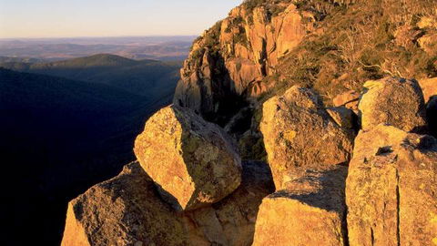 Booroomba Rocks - Mackay Tourism 0