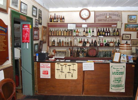 Colonial Inn Museum - Mackay Tourism 3