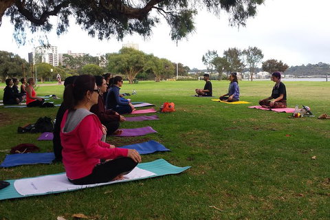 Yoga In The Park - Mackay Tourism 7