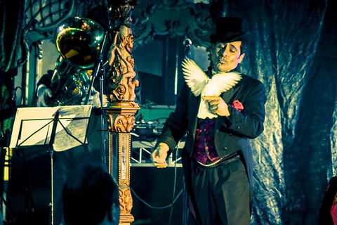 Melbourne Illusionaire Magic & Comedy Show - Mackay Tourism 2