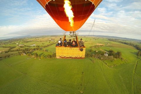 Yarra Valley Sunrise Balloon Flight & Champagne Breakfast - Mackay Tourism 4