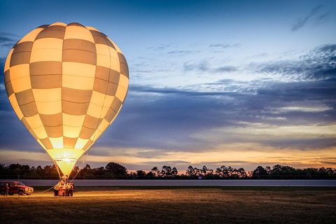 Yarra Valley Sunrise Balloon Flight & Champagne Breakfast - Mackay Tourism 5