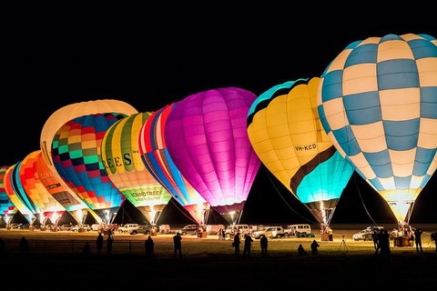 Yarra Valley Sunrise Balloon Flight & Champagne Breakfast - Mackay Tourism 3