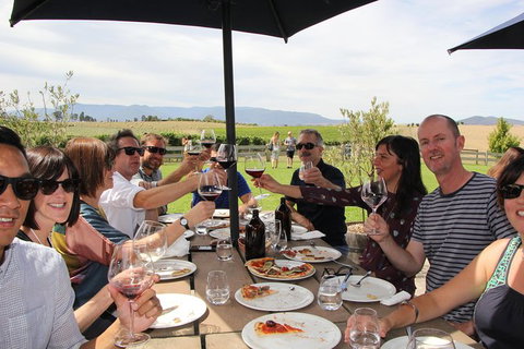 Jump On Tours - Yarra Valley Winery Tours - Mackay Tourism 0