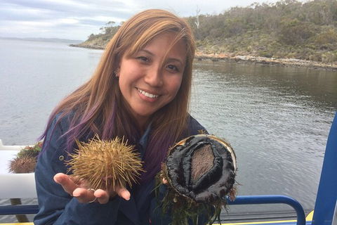 Fresh From The Ocean: Tasmanian Seafood Gourmet Full-Day Cruise Including Lunch - Mackay Tourism 18