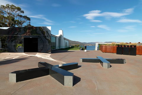 Moorilla Wine Meets Mona Art Day Trip - Mackay Tourism 5