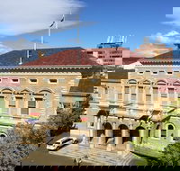 2-Hour Small-Group Walking Tour of Hobart - Mackay Tourism