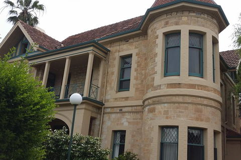 Adelaide Walking Tour: Grand Mansions And Sub-Divisions - Mackay Tourism 3