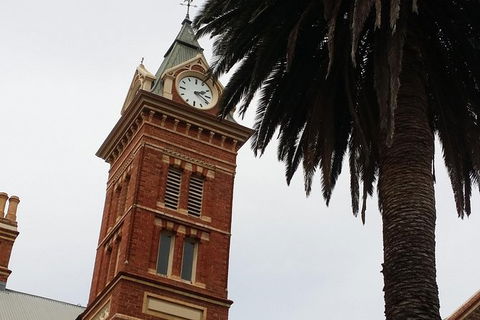 Adelaide Walking Tour: Hills, Squares And Parklands - Mackay Tourism 5