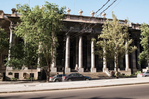 Be An Adelaide Local: Intimate Walk - Mackay Tourism 4