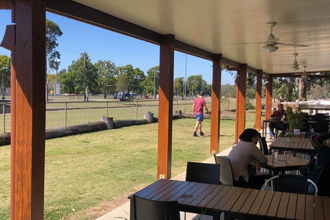 Queensland Country Pub Crawl By Helicopter - Mackay Tourism 4