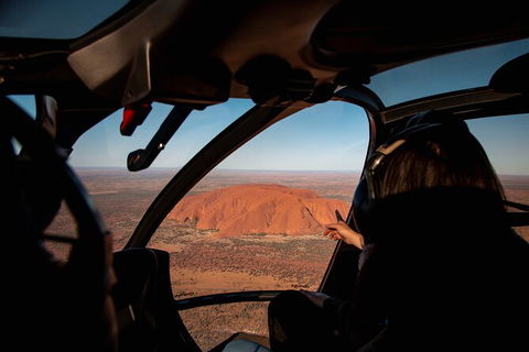 Uluru Helicopter Flights - Mackay Tourism 4