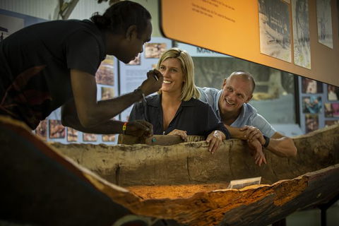 Tiwi By Design Day Tour - Mackay Tourism 9