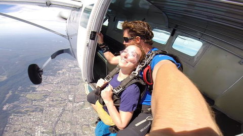 Wollongong Tandem Skydiving From Sydney - Mackay Tourism 9