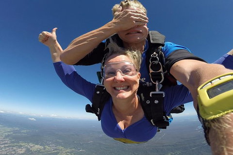 Wollongong Tandem Skydiving From Sydney - Mackay Tourism 15