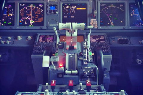 Airliner-737 - 60 MINS - Flight Simulator Experience - Mackay Tourism 0