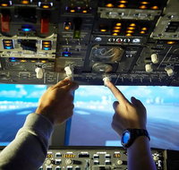 Airliner-737 - 30 minutes - Flight Simulator Experience - Mackay Tourism