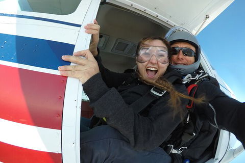 Coffs Harbour Ground Rush Or Max Freefall Tandem Skydive On The Beach - Mackay Tourism 4