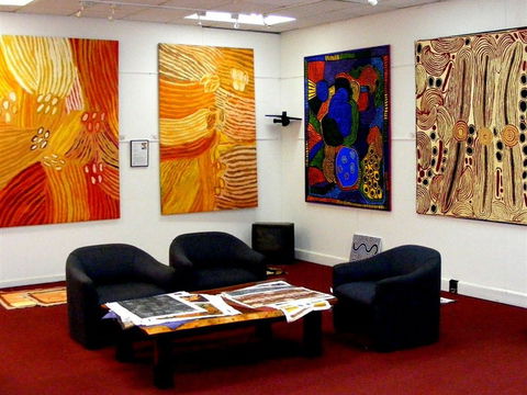 Aboriginal Fine Arts Gallery - Mackay Tourism 1