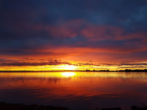 Lake Mulwala - Mackay Tourism 1
