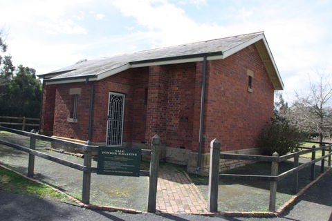 Sale Powder Magazine - Mackay Tourism 0