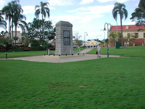 Sandgate War Memorial Park - Mackay Tourism 2