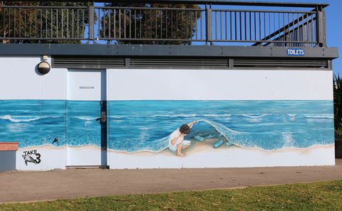 Shoalhaven Toilet Mural Tour - Mackay Tourism 0