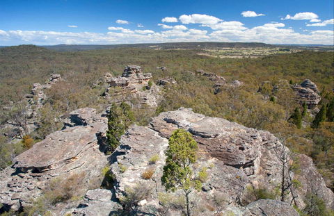 Castle Rocks Walk - Mackay Tourism 0