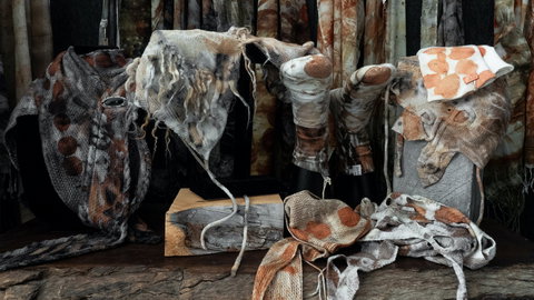 Geckostrands Textile Artist - Mackay Tourism 0