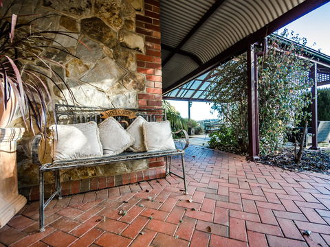 Hahndorf Creek Wellness Spa - Mackay Tourism 2