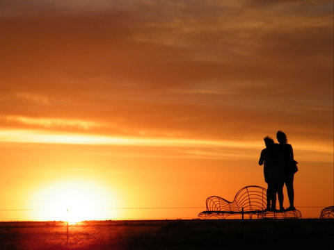 Hay Sunset Viewing Area - Mackay Tourism 1