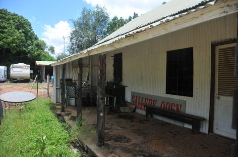 Knott's Crossing, Katherine - Mackay Tourism 1