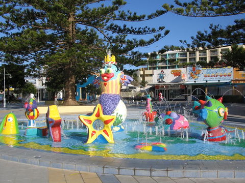 Vera's Water Garden - Mackay Tourism 0