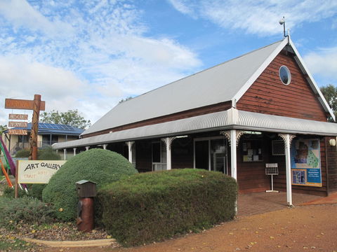 Waroona - Mackay Tourism 1