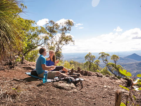 Goolman Lookout Via Rocky Knoll Lookout Trail - Mackay Tourism 0