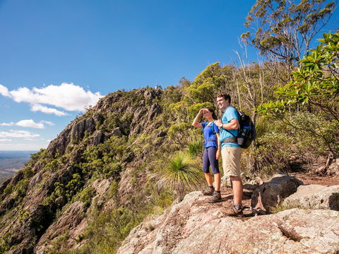 Goolman Lookout Via Rocky Knoll Lookout Trail - Mackay Tourism 1