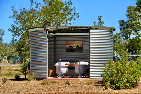 Julia Creek Artesian Baths - Mackay Tourism 0