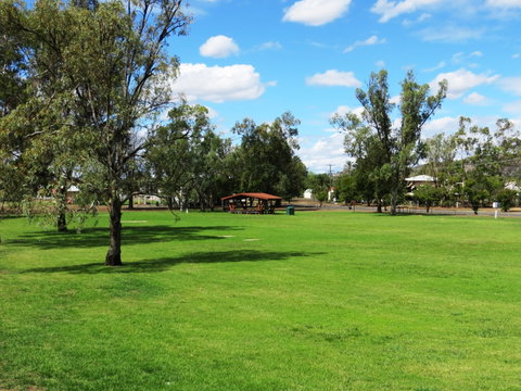 Namoi River And Woolshed Reserve - Mackay Tourism 1
