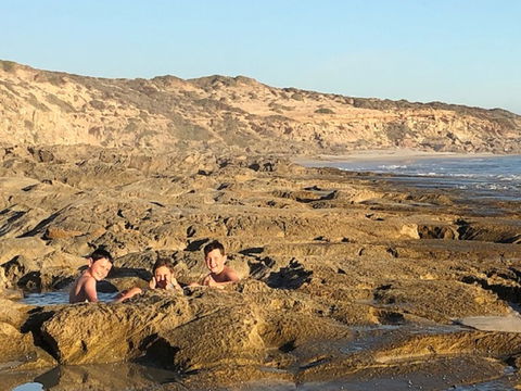 Streaky Bay - Back Beach - Mackay Tourism 1