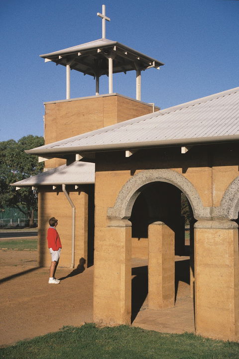 St Thomas More Catholic Church - Mackay Tourism 0