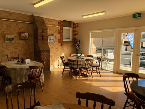 Anglican Community Cafe, Limestone Art Gallery & Cornish Garden - Mackay Tourism 2