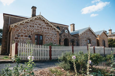 Auburn - Mackay Tourism 1