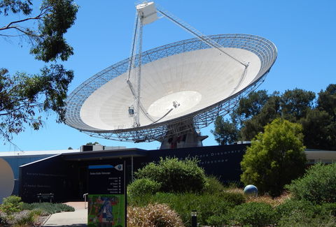 CSIRO Parkes Radio Telescope Visitor Centre - Mackay Tourism 0