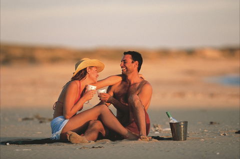 Dampier - Mackay Tourism 0