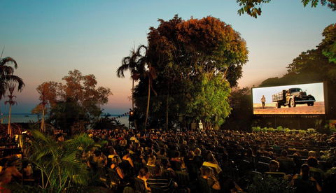Deckchair Cinema - Mackay Tourism 0