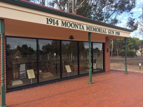 Moonta Memorial Gun 1914-1918 - Mackay Tourism 0